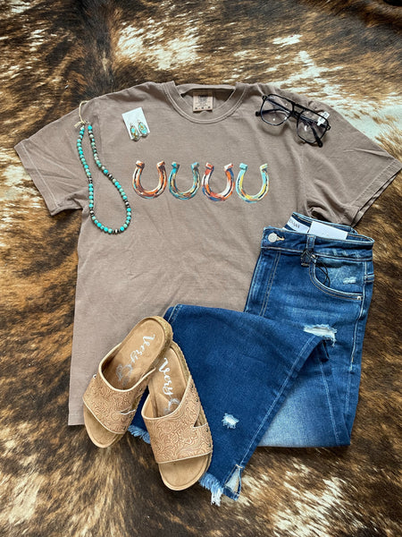 Patina Four Horse Shoes Tee RTS