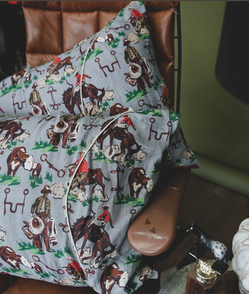 CUDDLE UP COWBOY [KING SHAM SET]